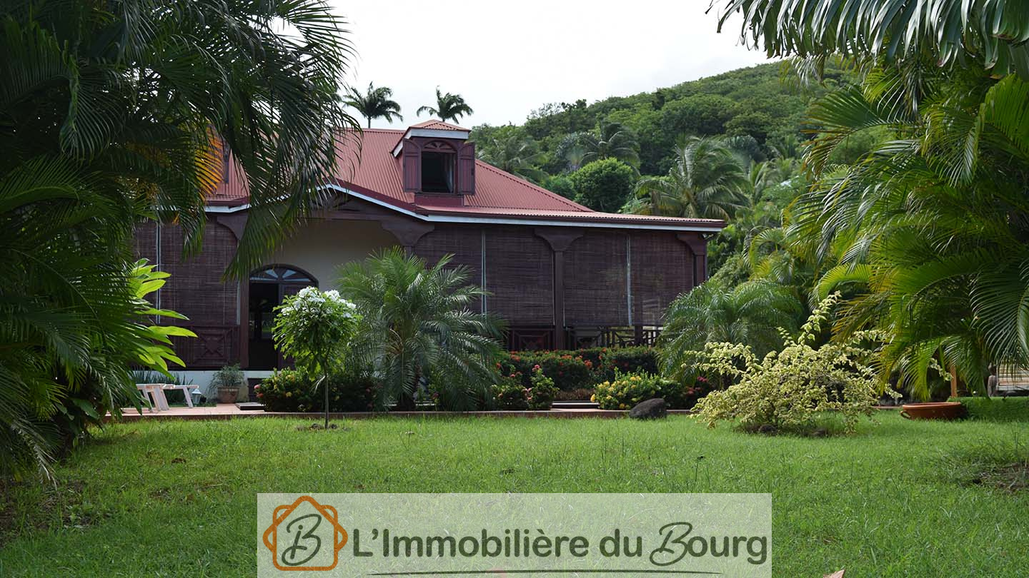 Magnifique Maison Traditionnelle Créole - Piscine et Bungalo